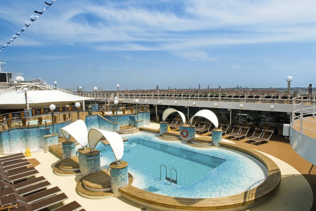 Cruiseschip-MSC Musica-MSC Cruises-Zwembad