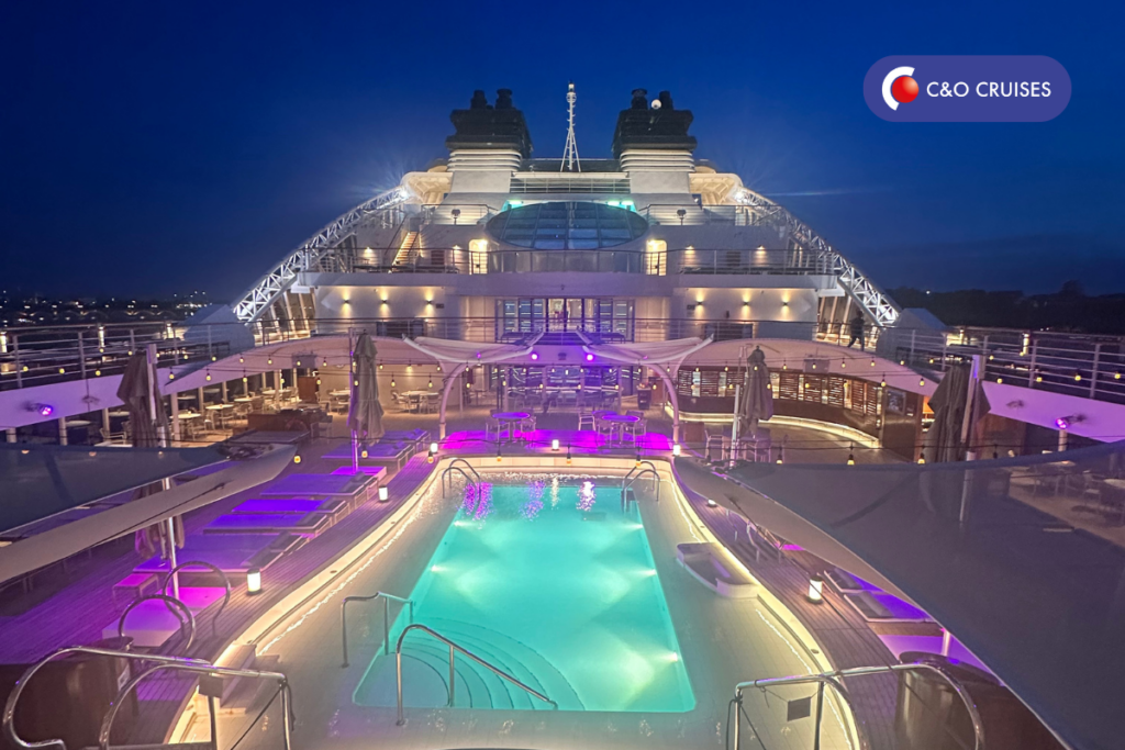 Seabourn Ovation zwembad